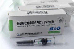 Vaccine ngừa COVID-19 của Sinopharm. (Ảnh: AFP/TTXVN)