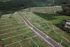 Một dự án phân lô bán nền tại thôn 12 xã ĐamB’ri. (Ảnh: Quốc Hùng-Nguyễn Dũng/TTXVN)