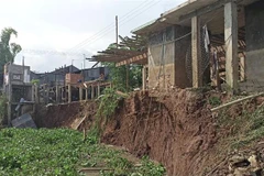 Hiện trường vụ sạt lở. (Ảnh: Công Mạo/TTXVN)