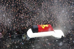Xe chở linh cữu nhà lãnh đạo Kim Jong Il. (Nguồn: chinadaily.com.cn)