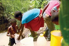 Nguồn nước không đảm bảo cũng là nguyên nhân dẫn đến dịch tiêu chảy bùng phát. (Nguồn: Internet)