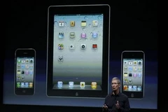 Tim Cook nói về "con cưng" của Apple là iPhone, iPad và iPod. (Nguồn: AP) 