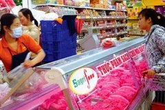 Quầy bán thịt lợn đạt chuẩn VietGap lần đầu tiên được trưng bày