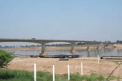 Cây cầu hữu nghị Thái-Lào đầu tiên xây dựng vào năm 1994. (Nguồn: Internet)