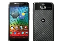 Motorola RAZR i. (Nguồn: gadgets)