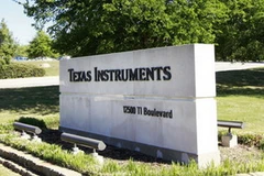 Bảng chỉ dẫn tại trụ sở công ty Texas Instruments ở Dallas, Texas. (Nguồn: Bloomberg) 