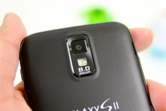 Sản phẩm Galaxy S II của Samsung đang bán rất chạy. (Nguồn: slashgear.com)