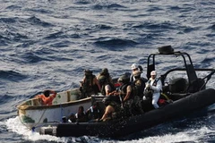 Áp giải cướp biển ở ngoài khơi Ấn Độ Dương. Ảnh minh họa. (Nguồn: AFP/TTXVN)