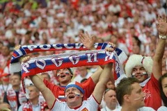 Cổ động viên đội tuyển Nga tại Euro 2012. (Nguồn: AFP/TTXVN)