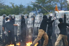 Cảnh sát chống bạo động diễn tập tại Tokyo ngày 3/10. (Nguồn: Kyodo) 