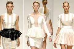 Những chiếc váy peplums đang quay lại mạnh mẽ. (Nguồn: Đẹp)