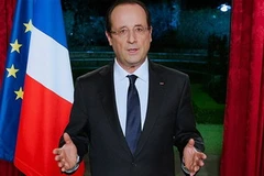 Ông François Hollande có bài diễn văn chúc mừng năm mới tại Paris. (Nguồn: AP)