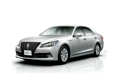 2013 Toyota Crown Royal. (Nguồn: autoguide.com)