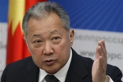 Ông Kurmanbek Bakiyev trong một buổi họp báo ở Minsk, Belarus hồi tháng trước. (Nguồn: AP)