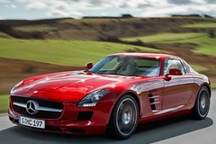2012 Mercedes-Benz SLS AMG Roadster. (Nguồn: Internet)