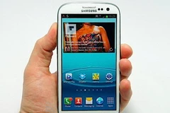 Samsung Galaxy S III. (Nguồn: engadget)