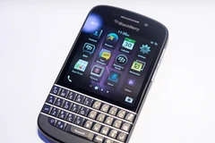 BB Q10. (Nguồn: theverge.com)
