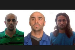 Ba kẻ tình nghi bị cảnh sát Tây Ban nha bắt giữ. (Nguồn: AFP)