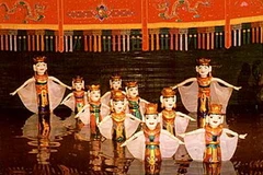 Trình diễn múa rối nước. (Nguồn: Internet)