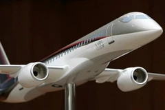 Mô hình máy bay MRJ. (Nguồn: Internet)