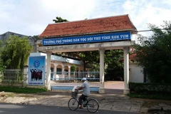 Kon Tum: Làm rõ trách nhiệm việc tự ý lấy học bổng trả tiền phụ đạo