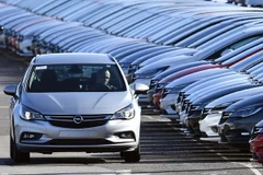 Xe ôtô tại bãi đỗ Volkswagen ở Cheshire, Anh. (Nguồn: AFP/TTXVN)