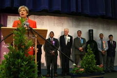 Thủ tướng Anh Theresa May phát biểu sau khi kết quả cuộc bầu cử Quốc hội được công bố. (Nguồn: AFP/TTXVN)