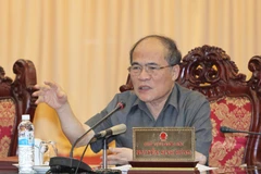 Đề nghị rút ngắn thời hạn thăng hàm cấp Tướng quân đội