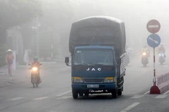 Sương mù xuất hiện dày đặc tại Đồng bằng sông Cửu Long 