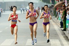 1.500 người tham gia lễ phát động giải chạy Báo Hà Nội Mới