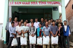 Tập đoàn Hàn Quốc xây 40 nhà cho người nghèo phía Nam