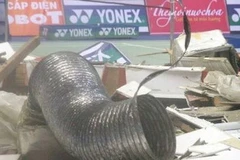 TP Hồ Chí Minh: Sập trần thạch cao Nhà thi đấu Phan Đình Phùng