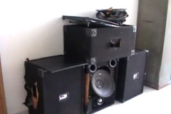 Suýt chết vì bom xăng tự chế được giấu trong loa thùng