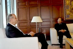 Bộ trưởng Văn hóa, Thể thao và Du lịch Hoàng Tuấn Anh làm việc với ông Francis Gurry, Tổng Giám đốc WIPO. (Ảnh: Tố Uyên/Vietnam+) 