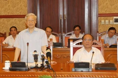 Tổng Bí thư chủ trì phiên họp Tiểu ban Văn kiện Đại hội Đảng XII 