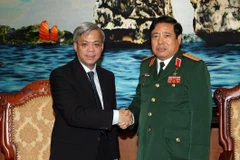 Bộ trưởng Quốc phòng tiếp Thư ký Bộ Quốc phòng Singapore