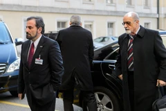 Các bên Syria bắt đầu bàn về chính quyền chuyển tiếp 