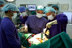 Phẫu thuật nối động mạch khoeo thành công nhờ kỹ thuật mới
