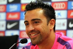 Xavi rời tuyển Tây Ban Nha và giải thích lý do ở lại Barca