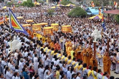 Không đốt vàng mã tại Lễ hội Quán Thế Âm - Ngũ Hành Sơn 2015