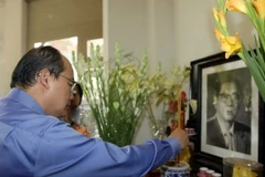 Chủ tịch Mặt trận Tổ quốc thăm hỏi gia đình các lãnh đạo tiêu biểu