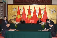 Củng cố tin cậy, thúc đẩy hợp tác cùng có lợi giữa Việt Nam-Trung Quốc
