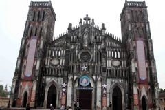 Bí thư Trung ương Đảng Hà Thị Khiết chúc mừng lễ Phục sinh