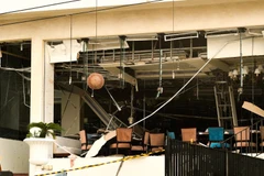 Hiện trường vụ nổ tại một khách sạn ở Colombo, Sri Lanka, ngày 21/4/2019. (Ảnh: AFP/ TTXVN)