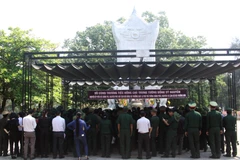 Quang cảnh lễ viếng. (Ảnh: Trịnh Bang Nhiệm/TTXVN)