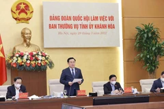 Chủ tịch Quốc hội làm việc với Ban Thường vụ Tỉnh ủy Khánh Hòa