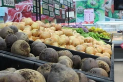 Mùng 2 Tết Nhâm Dần, thị trường hàng hóa đã bắt đầu sôi động