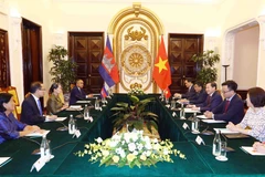 Phó Thủ tướng Lê Minh Khái làm việc với Phó Thủ tướng Campuchia