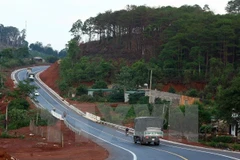 Đẩy nhanh thủ tục để sớm khởi công Dự án cao tốc Gia Nghĩa-Chơn Thành