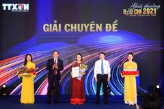 Hình ảnh Lễ trao giải thưởng báo chí 2021 của Thông tấn xã Việt Nam